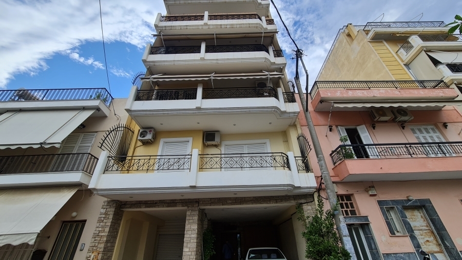 (For Sale) Residential Apartment || Piraias/Keratsini - 61 Sq.m, 1 Bedrooms, 125.000€ 